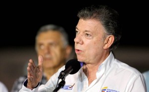 Presidente Santos dice que la crisis petrolera “va para largo”