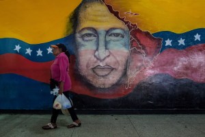 Pretenden la “resurrección” de Chávez en la campaña electoral de Maduro