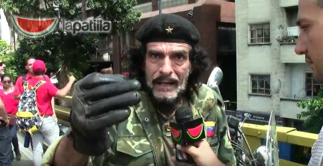El “Che” de la revolución se las canta a Maduro: Chávez no me dijo “sé idiota funcional” (VIDEO)