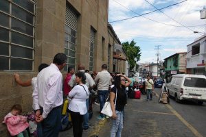 Vuelven a sellar pasaporte a los viajeros en la frontera con Colombia