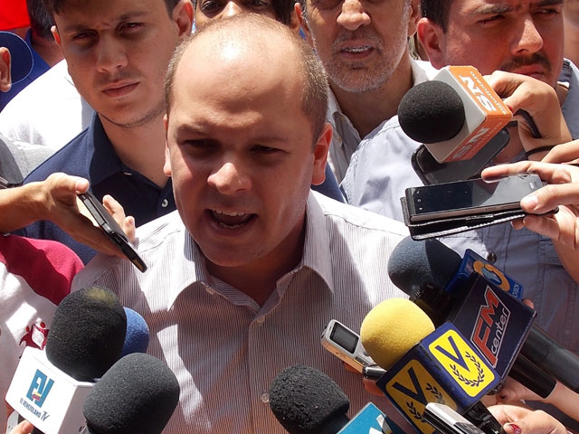 Ángel Medina: Aquí se va a activar la misión agarre pero vote por el cambio