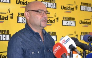 Julio Montoya asegura que el gobierno intenta criminalizar a la alternativa democrática