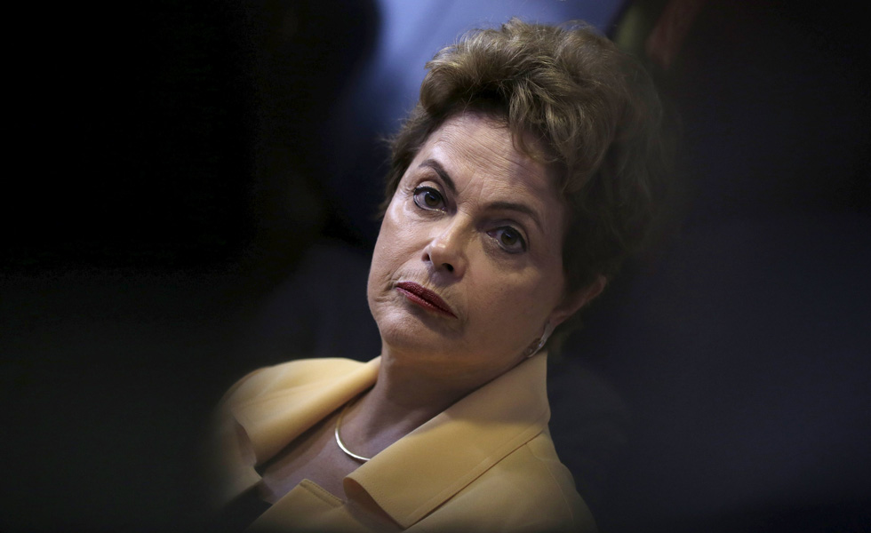 Rousseff anuncia un plan nacional de combate al zika en Brasil