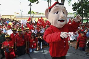 Obligarán a niños venezolanos conmemorar natalicio y muerte de Chávez