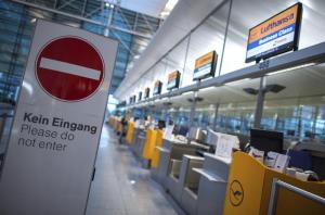Lufthansa anula centenas de vuelos por huelga de personal de cabina