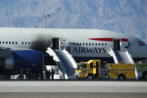 Avión comercial se incendió en tierra en Las Vegas (FOTOS)