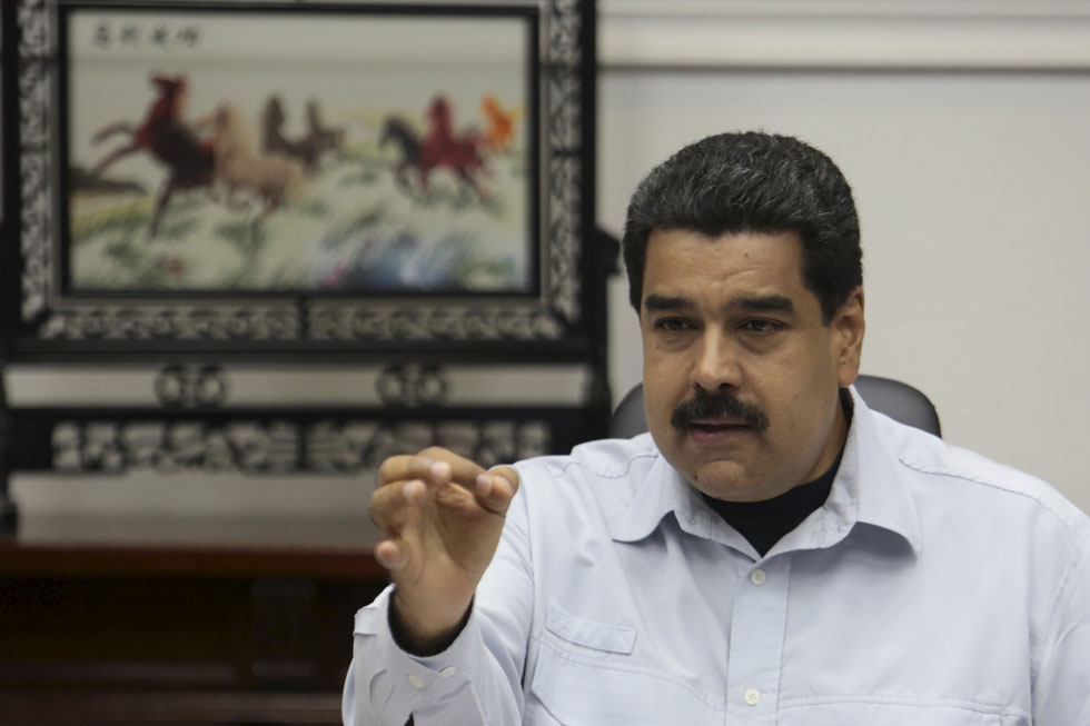 Maduro crea dos categorías de precios: el Máximo de Venta y especial de servicios fundamentales