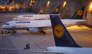Lufthansa cancela 929 vuelos por ampliación de la huelga de personal de cabina
