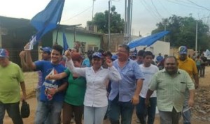 Candidatos de la Unidad recorren sectores populares en Zulia
