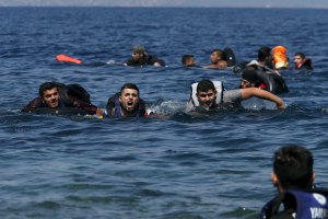 Al menos 34 migrantes muertos en naufragio frente a costas griegas