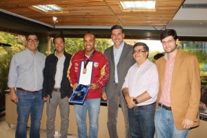 Concejo Municipal de Chacao condecoró a la Selección Nacional de Baloncesto