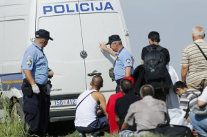 Croacia dejará cruzar a todos los refugiados que se dirijan a Alemania