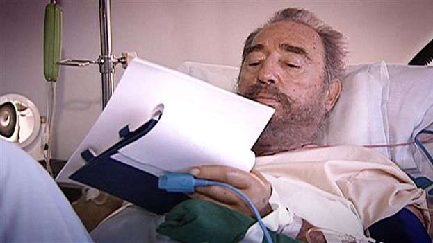 Televisión de Canadá difunde imágenes de Fidel Castro firmando su renuncia
