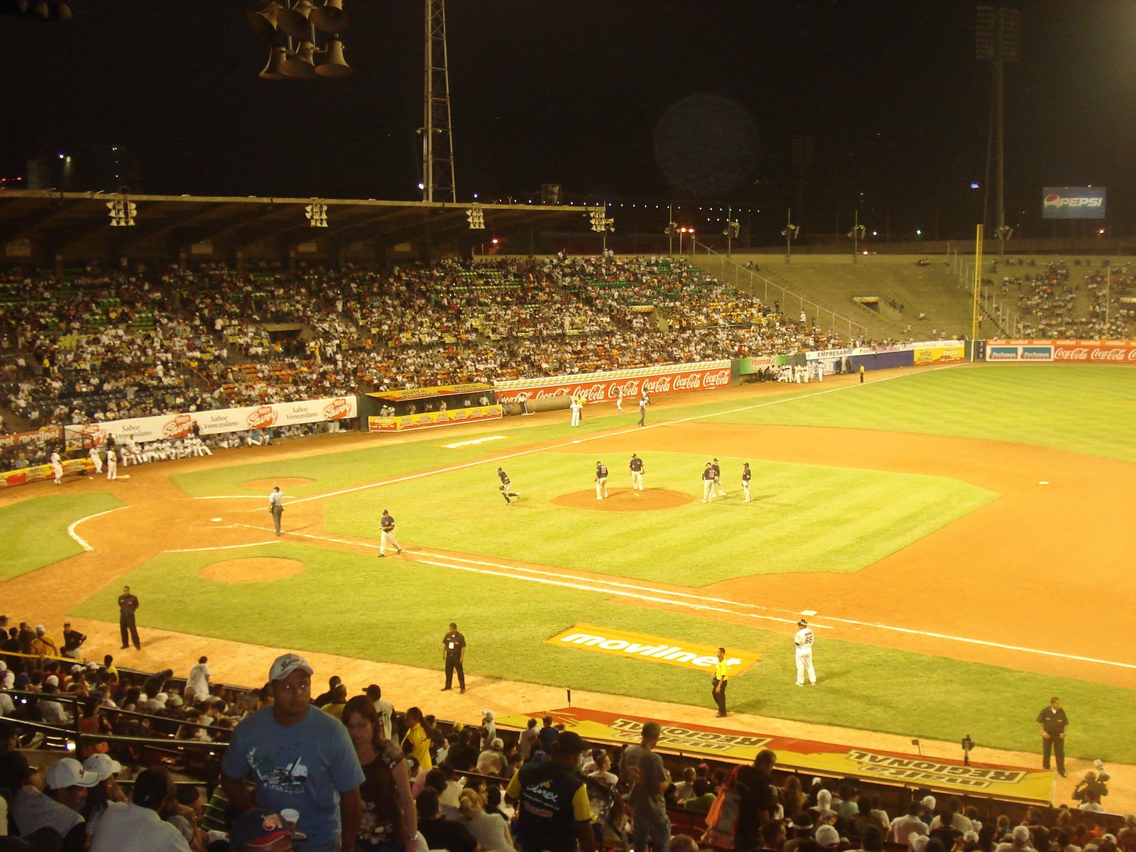 Juegos de béisbol en Caracas serán más temprano por la inseguridad