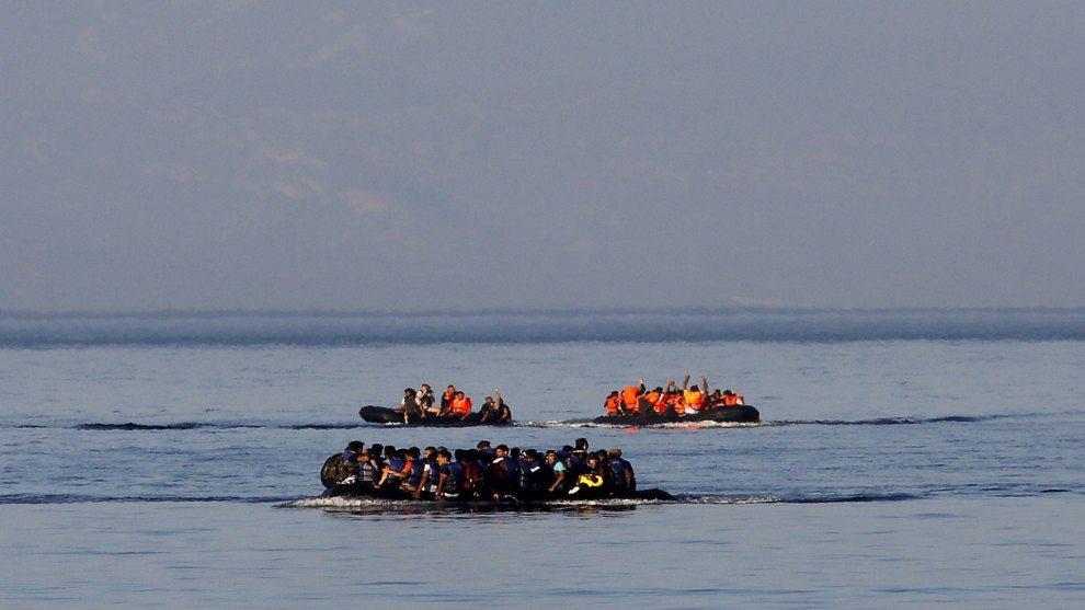 Una niña de cinco años muere y otras 13 personas desaparecen en el mar cerca de Grecia
