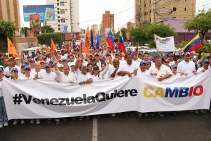 Eveling de Rosales sobre marcha #VenezuelaQuiere: Vine como esposa de un perseguido político