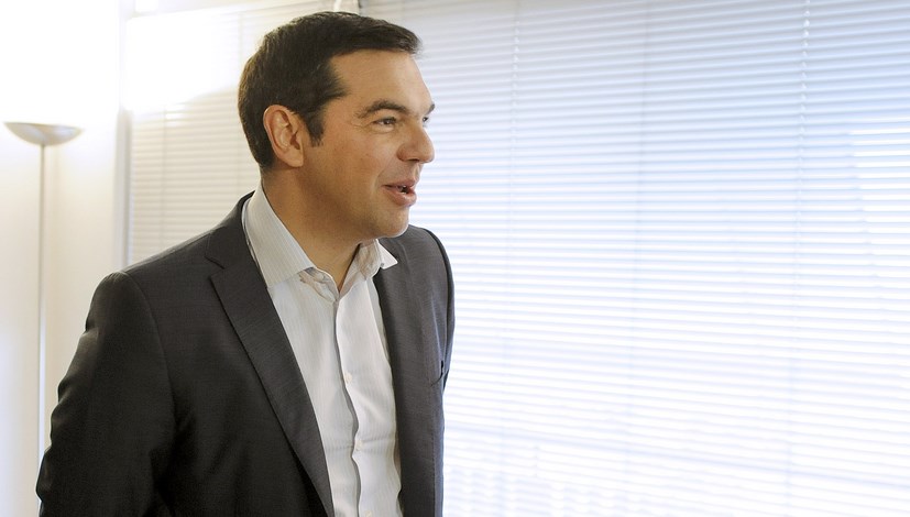 Tsipras: la prioridad es restablecer la estabilidad económica y de los bancos