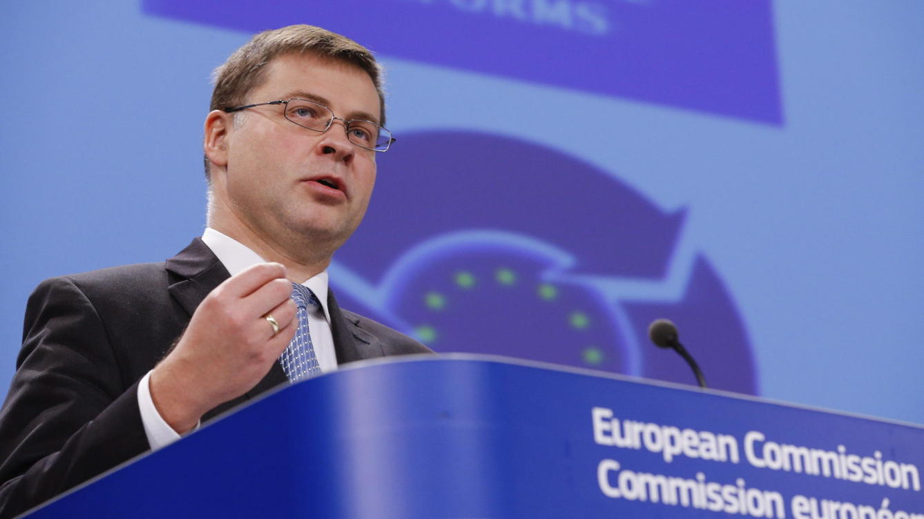 Vicepresidente de la Comisión Europea insta a nuevo gobierno griego a cumplir con tercer rescate
