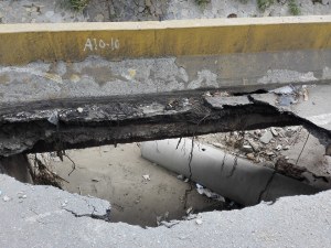 Alertan sobre riesgo vial tras ampliación de la autopista Valle-Coche (Fotos)