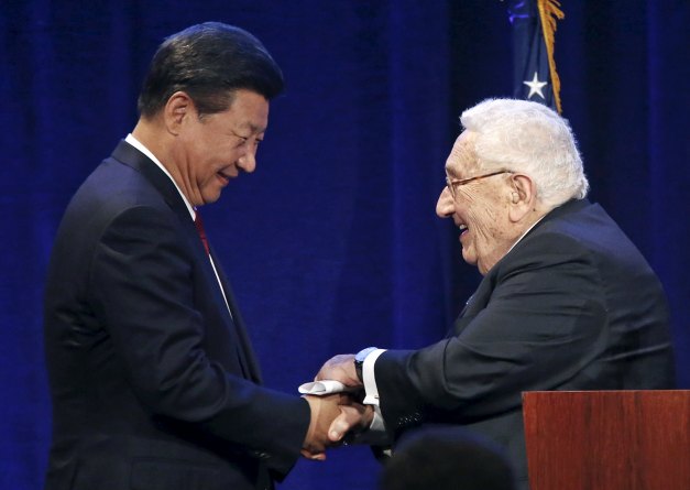 Xi Jinping  y Henry Kissinger REUTERS/Jason Redmond    