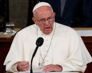 El Papa advirtió que ninguna religión es inmune al extremismo ideológico