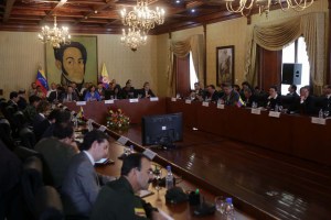 Reunión de ministros de Defensa de Colombia y Venezuela fue postergada para el miércoles