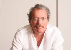 Alberto Barrera Tyzka ganó el premio Tusquets Editores de Novela por su obra “Patria o muerte”