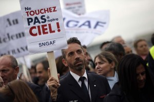 Air France despedirá más de dos mil empleados de no llegar a un acuerdo