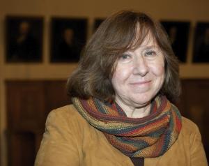 La bielorrusa Svetlana Alexiévich gana el Premio Nobel de Literatura