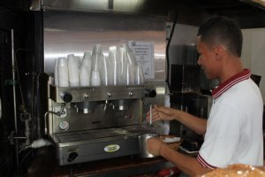 En Puerto La Cruz no preparan el “marrón” por escasez de café y azúcar