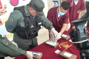 Detienen a pareja con 47 kilos de cocaína en la carretera Falcón-Zulia