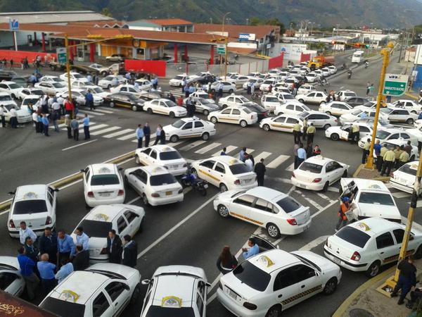 Protesta de taxista en Mérida