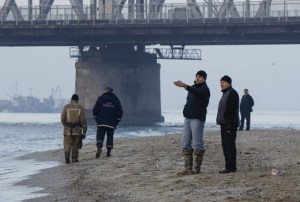 Buscan a ocho desaparecidos al volcar transbordador ucraniano en el mar Negro