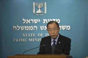 Ban Ki-moon pide a israelíes y palestinos que eviten el abismo
