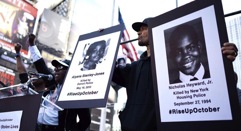 Familia de joven negro tiroteado por policía en Florida pide “respuestas”