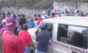 Habitantes de Carayaca protestan por falta de agua (Fotos)