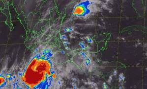 Huracán Patricia se degradó a categoría 4 en la escala Saffir-Simpson