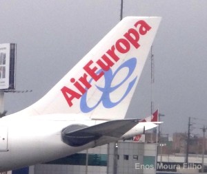 Air Europa indemnizará con 1.400€ a una pasajera por la muerte de su mascota en un vuelo