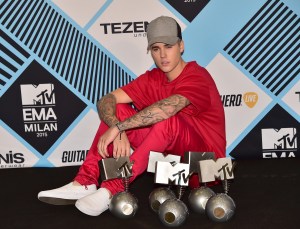 ¡Consagrado! Justin Bieber arrasa en los MTV EMA 2015 (Lista de Ganadores + Fotos)