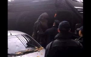 Detienen a Chewbacca, chófer de Darth Vader en las elecciones ucranianas (VIDEO)