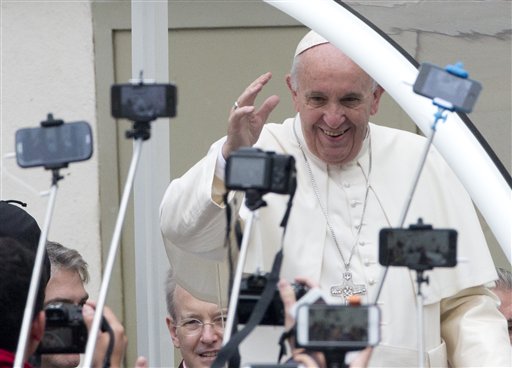 Dos libros prometen revelaciones sobre el Vaticano