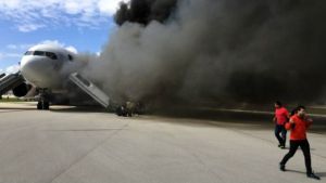 Dynamic Airways dice que avión incendiado en Florida superó las inspecciones