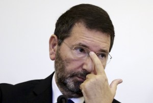 Cae el alcalde de Roma tras perder apoyo de su propio partido