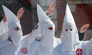 Anonymous desvela la identidad de supuestos miembros del Ku Klux Klan
