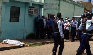 De múltiples disparos fue asesinado joven por líos entre pandillas en El Tigre