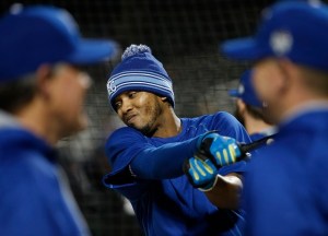 Reales de Kansas City ejercen opción para conservar al criollo Alcides Escobar