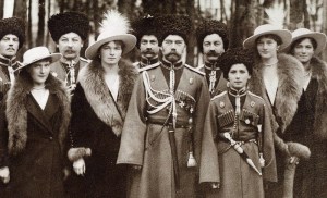 Confirman hallazgo de restos de dos miembros de la familia de Anastasia Romanov