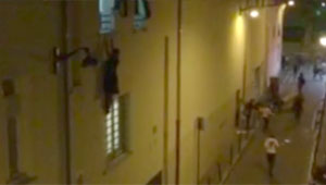 Atención, imágenes explícitas: Momentos de terror tras ataque al teatro Bataclan de París