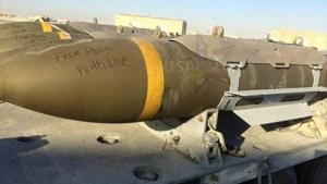 “De París, con amor”: El mensaje escrito en los misiles de Estados Unidos