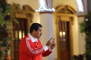 Maduro acusa a Lorenzo Mendoza de “comprar a los dueños de medios”